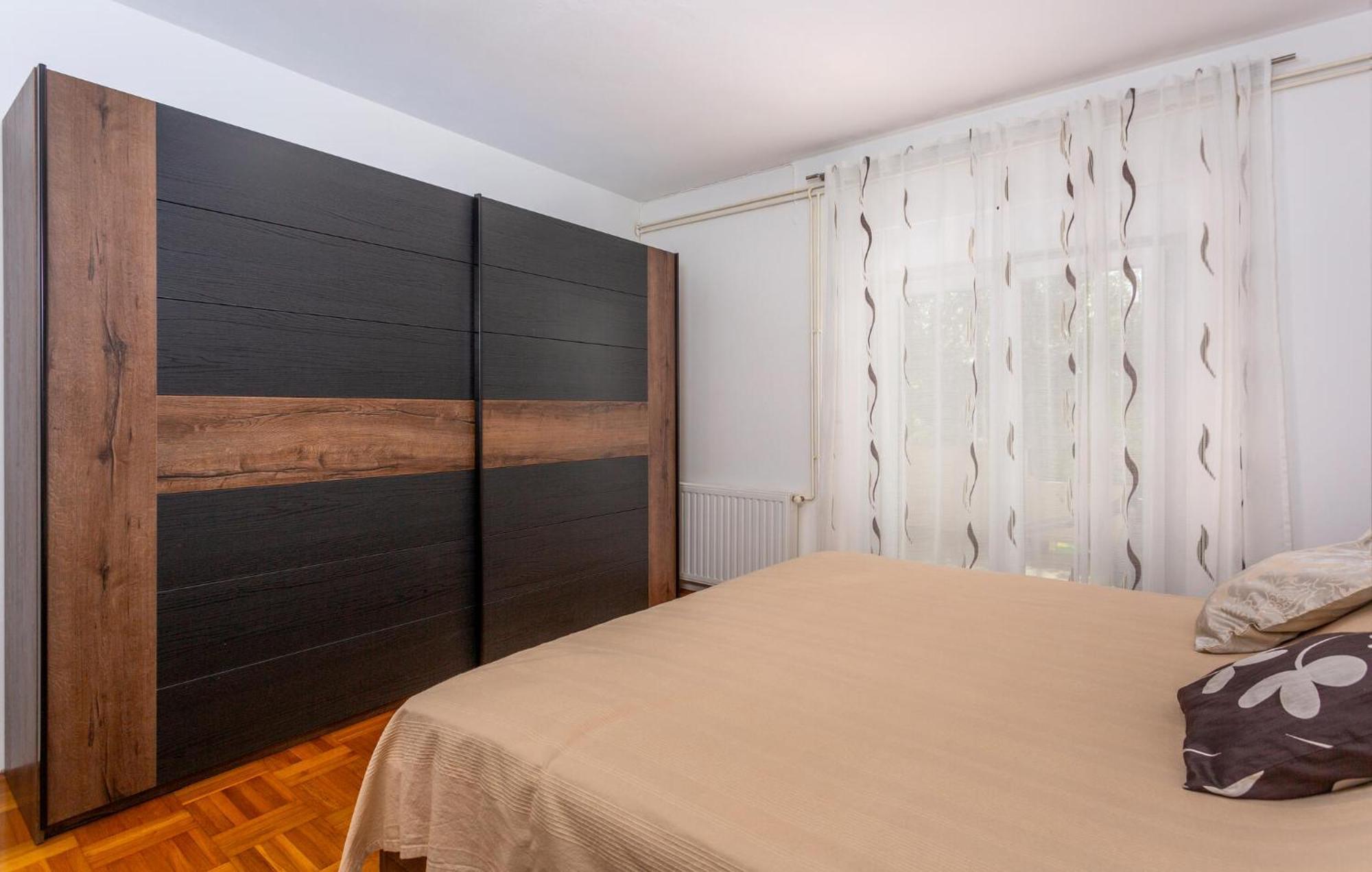 Stunning Apartment In Krk With Kitchen Krk Town Extérieur photo