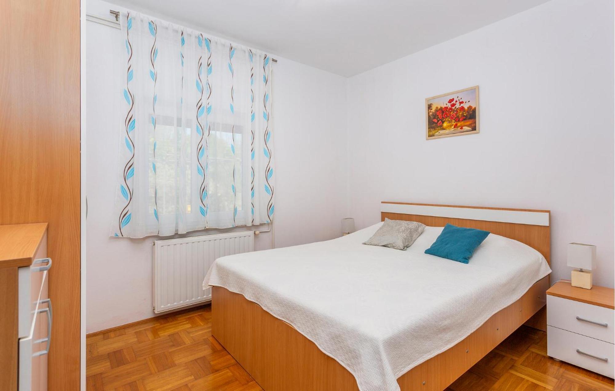 Stunning Apartment In Krk With Kitchen Krk Town Extérieur photo
